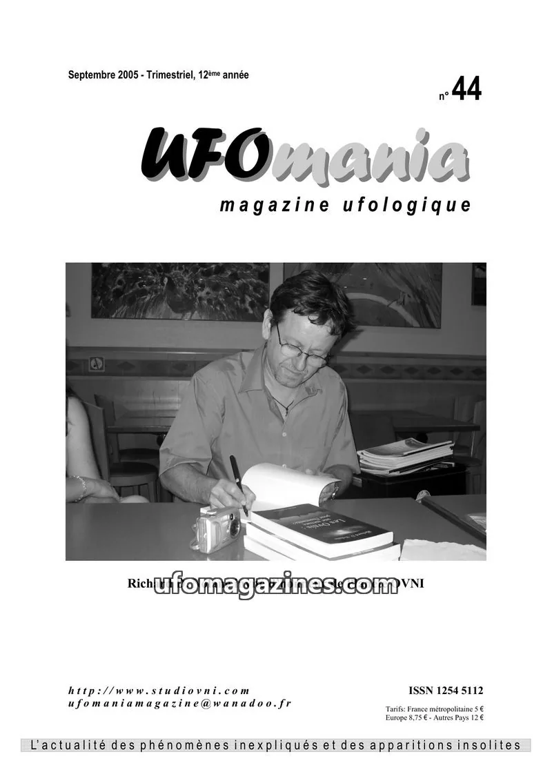 Cover of UFOmania issue 44: UFOmania